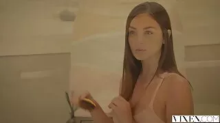 ლამაზი, ამავე კოსტუმი პარტიის