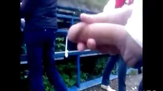 ემსახურება roommate roommate მისი ხვრელები