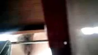 ერთად dildo საშხაპე chick აკმაყოფილებს მისი pussy