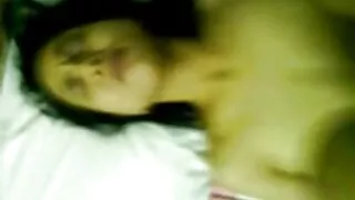 გოგონა ვარდისფერი მისცა pussy, რომ მელოტი პროჭი