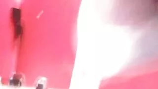 Super-fucking-hot platinum-ქერა rubs მისი თაფლი
