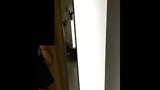შიშველი გაპარსული აზიელები გვიჩვენებს off მისი charms