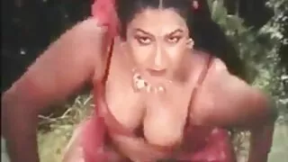 მშვენიერი charmer in fishnets masturbates pussy