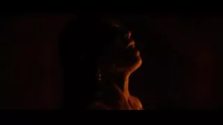 Bearded კაბის ქვეშ ექიმი ხარ მწვრთნელი